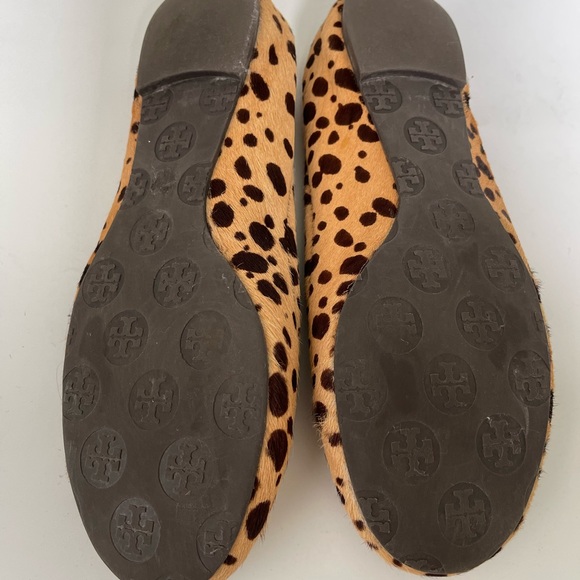 Tory Burch Ballet Flats Animal Print - Picture 4 of 8